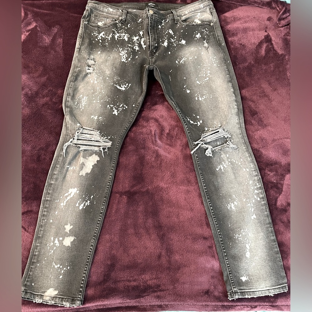 Distressed men’s jeans